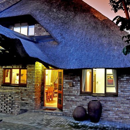 Legend Safaris 257A - In Kruger Park Lodge Гейзівью Екстер'єр фото